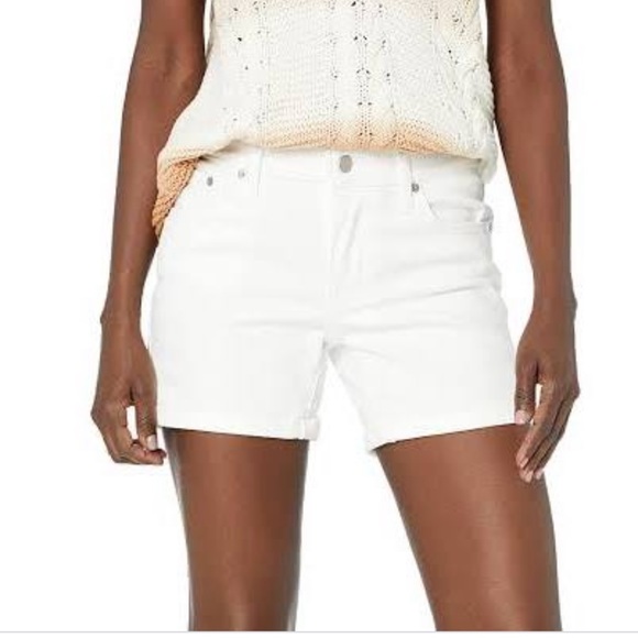 3 Pairs of Brand New Denim Levi’s - Picture 3 of 13